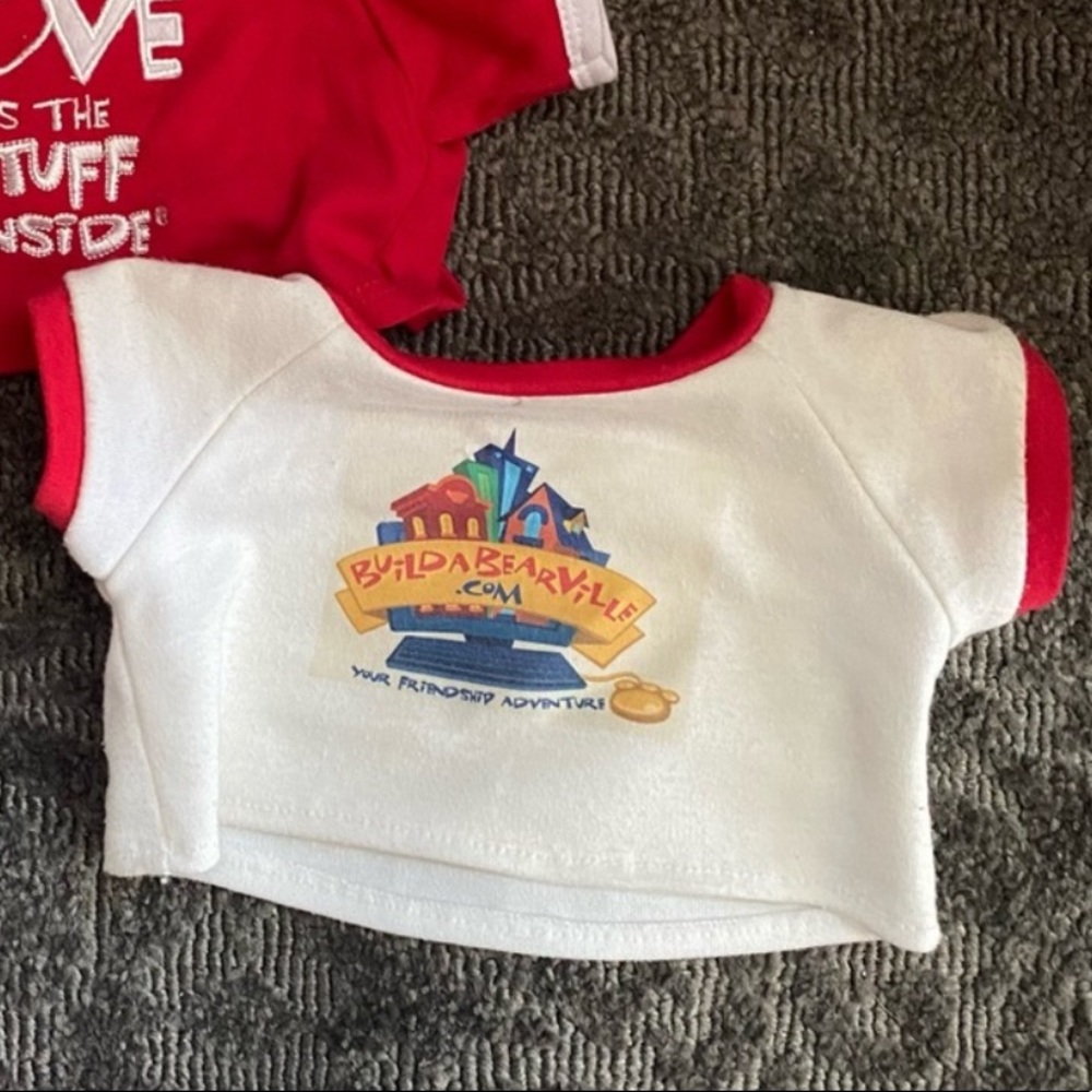 ISO BUILD A BEAR BUILDABEARVILLE BEAR SHIRT